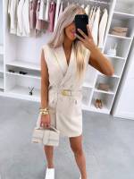 Must Vööga Pintsakkleit