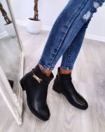 Must Kuldse Pandlaga Poolsaapad