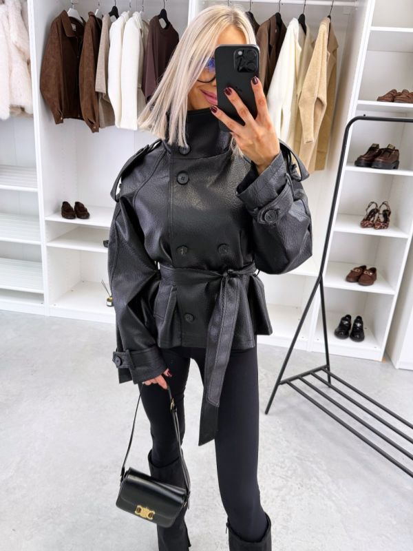 Must Keskelt Seotav Oversized Tagi