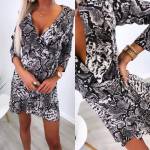 Roosa Ussimustriline Volangidega Kleit