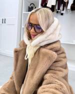 Must Kaelusega Müts