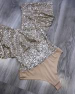 Kuldne Volangide Ja Litritega Body