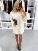 Gaiši Bēša Maiga, Brīvi Krītoša Kleita Ar Fliteriem