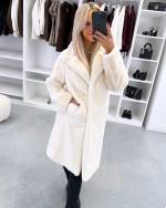 Must Kerge Ja Pehme Trukkidega Mantel