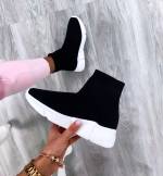 Melns Ikdienas Apavi Līdz Potītei