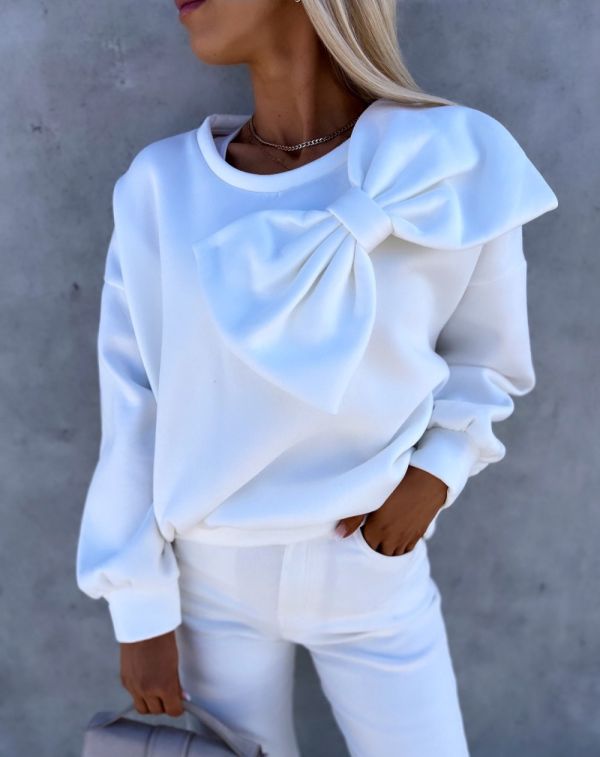 White Sweatshirt With A Bow