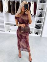 Tumelilla Venivast Kangast Keskelt Kroogitud Midikleit