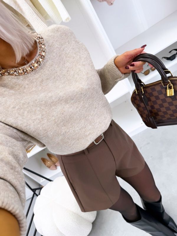 Taupe Miękki Sweter Z Ozdobnymi Detalami