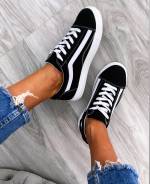 Must Musta-valgega Mugavad Tennised