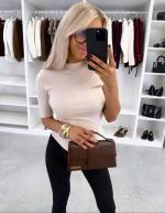 Valge Seest Pehme Kehasse Veniv Pluus