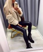 Smėlio Spalvos Trumpi Dirbtinio Kailio Kailiniai