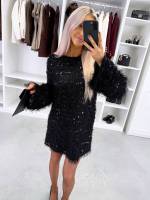 Gaiši Bēša Maiga, Brīvi Krītoša Kleita Ar Fliteriem