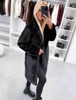 Must Kerge Ja Pehme Trukkidega Mantel